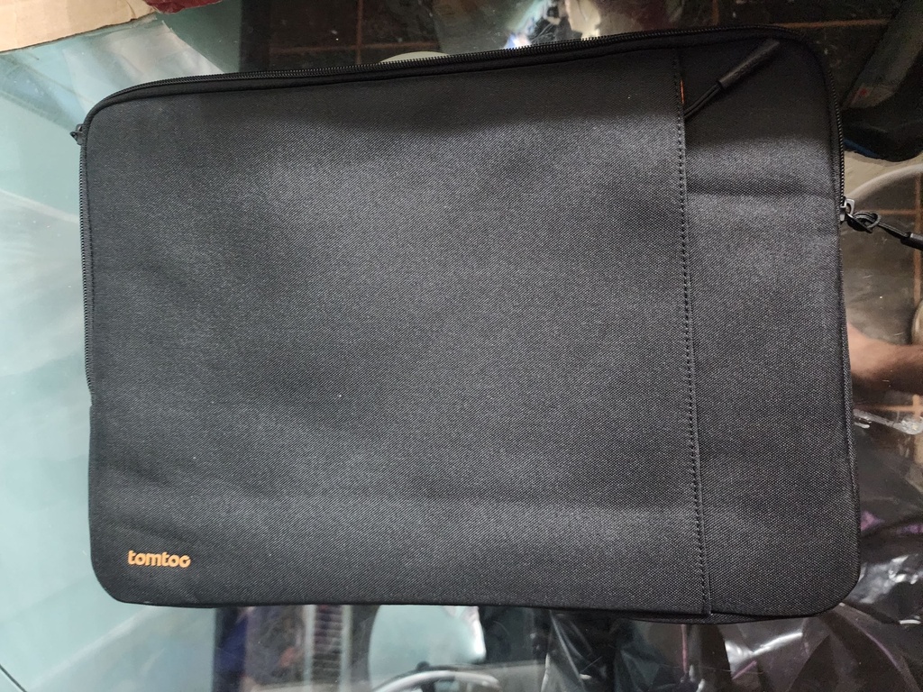 TomToc 15.6" Laptop Sleeve - Bubbled Inside